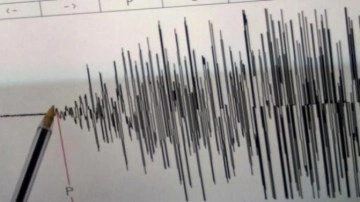 Endonezya'da 5 büyüklüğünde deprem