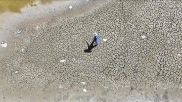 Erciyes Dağı'ndaki Tekir Göleti kuraklığın etkisiyle büyük ölçüde kurudu