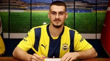 Fenerbahçe'nin yeni transferi Mimovic, kariyerinde ilki yaşadı