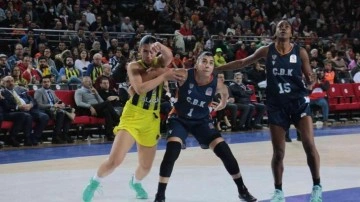 Fenerbahçe, potada 17. şampiyonluk peşinde