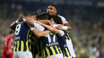 Fenerbahçe'nin farklı zaferi Hollanda basınında!