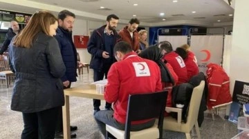 Fenerbahçe'nin kan bağışı çağrısına yoğun katılım oldu