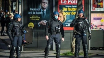 Fransa&rsquo;da trafik kontrolünden kaçan şahsı öldüren 3 polise gözaltı