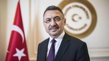 Fuat Oktay bayram namazının ardından vatandaşların bayramını kutladı