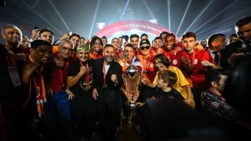 Galatasaray'dan rakiplerine gönderme! "Törene kalsaydınız bari"