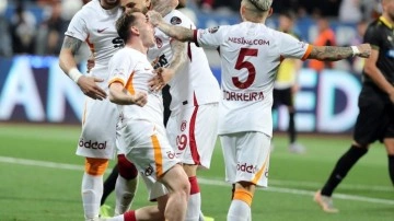 Galatasaraylı futbolculara büyük jest