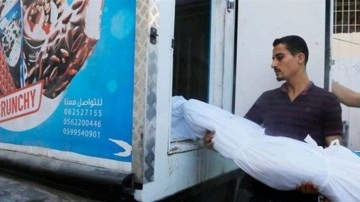 Gazze'de morglarda yer kalmadı, cenazeler dondurma kamyonlarına konuluyor