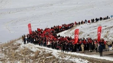 Gençler, Sarıkamış şehitleri için yola düştü