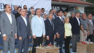 Gençlik ve Spor Bakanı Kasapoğlu, Konya'da Beyşehir ve Hüyük'ü ziyaret etti