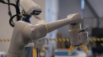 Google, 100 temizlik robotunu işten kovdu