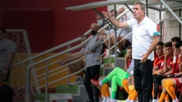 Hagi&rsquo;nin futbolcusuyla dalga geçtiler! "Kramponum maaşından daha fazla"