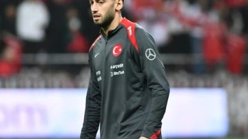 Hakan Çalhanoğlu kötü haberi kendisi duyurdu