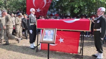 Hatay şehidinin annesi: Benim 3 tane daha oğlum var