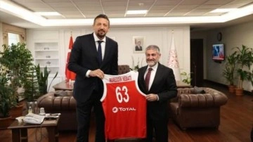 Hazine ve Maliye Bakanı Nebati'ye TBF Başkanı Türkoğlu'ndan ziyaret