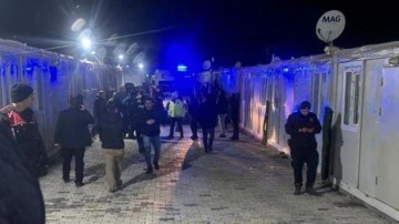 Hırsızlık zanlısı kendisini gözaltına almaya çalışan polislere saldırdı