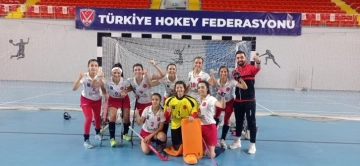 Hokeyin lideri Gaziantep Polisgücü