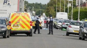 İngiltere'de bıçaklı saldırı: 2 çocuk öldü, 9 kişi yaralandı