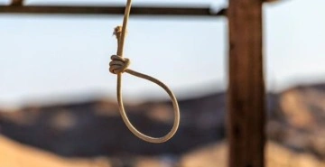 İran'da eşcinsellik suçlamasıyla 6 yıldır hapiste olan iki kişi idam edildi