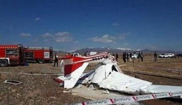İran&rsquo;da küçük uçak düştü: 2 ölü