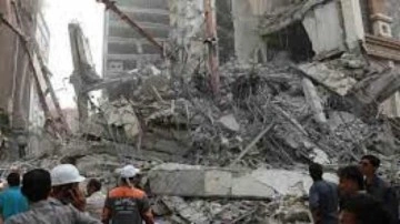 İran'ın güneybatısında çöken binada ölü sayısı 22'ye yükseldi