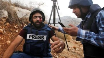 İsrail Filistinli gazetecinin gözünü çıkardı!