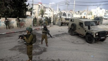 İsrail güçleri, Batı Şeria'nın Azun kasabasına saldırdı