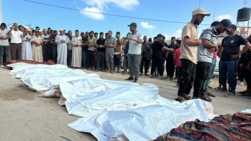 İsrail ordusunun, gece Gazze'ye düzenlediği saldırılarda 37 Filistinli şehit oldu