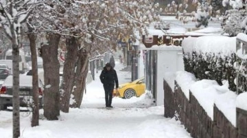 İstanbul'a kar ne zaman yağacak? Uzman isimden önemli açıklama