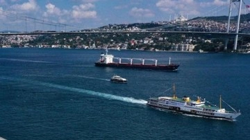 İstanbul Boğazı'nda gemi trafiği çift yönlü askıya alındı