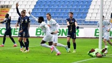 İstanbul'da gol sağanağı! Kasımpaşa, Rizespor engelini kayıpsız aştı