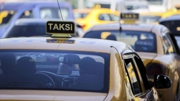 İstanbul'da taksi renkleri değişiyor! İBB'nin anketi sonuçlandı!