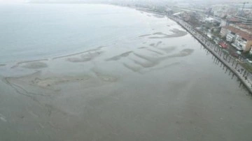 İstanbul'da ürküten görüntü! Deniz 150 metre çekildi