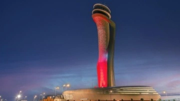 İstanbul Havalimanı Kulesi kırmızı beyaza büründü