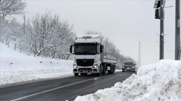 İstanbul ve Ankara'dakiler dahil ağır taşıtlara kapatılan bazı yollar tekrar kullanıma açıldı