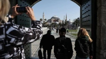 İstanbul'a 2022 yılında gelen yabancı turist sayısı 16 milyonu geçti