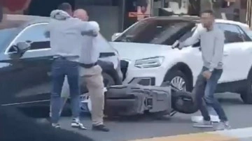 İstanbul&rsquo;da cadde ortasında silahlı çatışma: 2 yaralı, 3 gözaltı