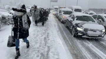 İstanbul'da kar alarmı! İşte kent genelinde uygulanacak kısıtlamaların tümü