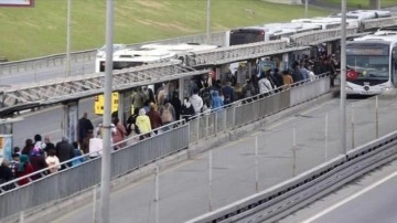 İstanbul'da toplu ulaşımda yoğunluk yaşanıyor