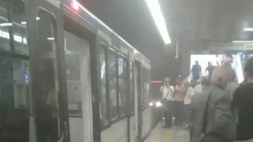 İstanbul'da tramvayda duman paniği