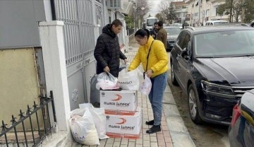 İstanbul'daki Ukraynalılardan ülkelerine yardım