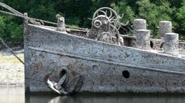 İtalya&rsquo;daki kuraklık 2. Dünya Savaşı'nda batan gemiyi ortaya çıkardı