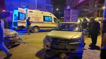 İzmir'de iki otomobil çarpıştı, 2'si çocuk 6 kişi yaralandı