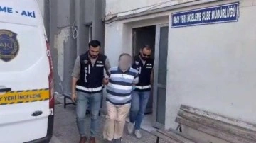 İzmir&rsquo;deki FETÖ operasyonunda 5 tutuklama