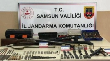 Jandarmadan kaçak silah imalathanesine baskın