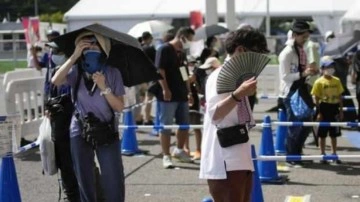 Japonya'da aşırı sıcaklar nedeniyle 17 kişi öldü