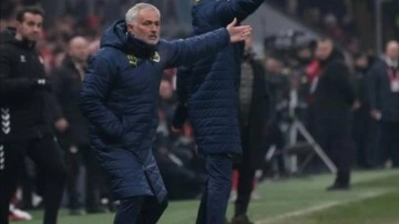 Jose Mourinho: "Hakem odasına gittim..."