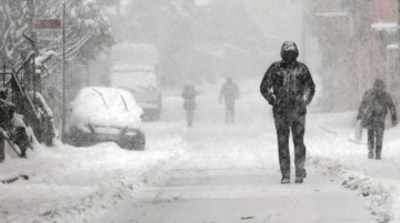 Kar yerden kalkmadan yenisi geliyor! Meteorolojik kaynaklar İstanbul için tarih verdi