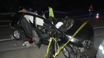 Kastamonu'da yolcu otobüsü ve otomobil kafa kafaya çarpıştı