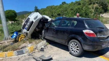 Kavşaktaki kaza 3 yaşındaki çocuğu hayattan kopardı