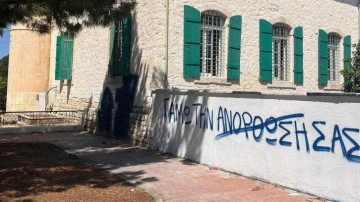 Kıbrıs Rum Kesimi'nde camiye çirkin saldırı